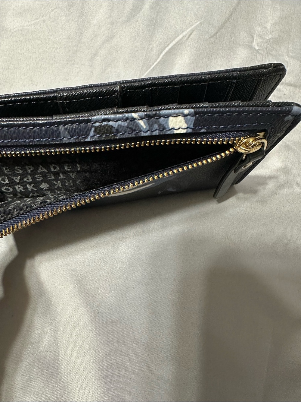 KATE SPADE LONG WALLET - Picture 9 of 10